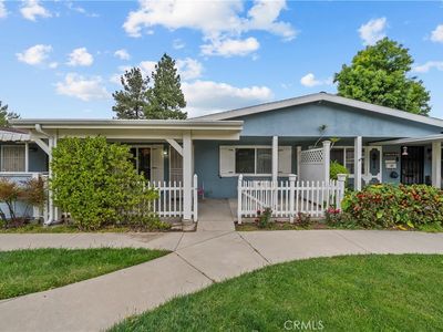 19148 Avenue Of The Oaks