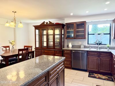 5155 BROKEN ARROW Drive N