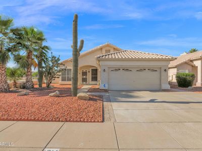 1011 W KELTON Lane
