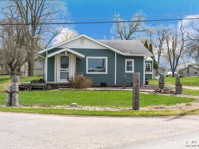 3193 Round Lake Hwy