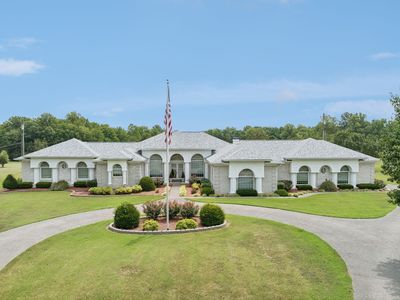 5932 Clarksville Pike