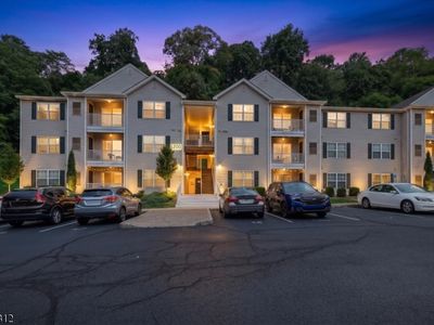Property at 1233 King Ct, Dunellen, NJ