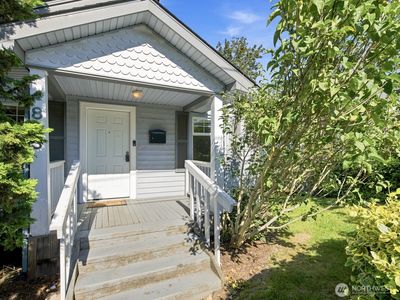 803 S 10th Street