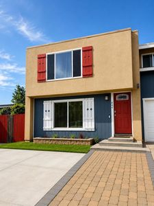 Property at 844 Raintree Pl, Vista, CA