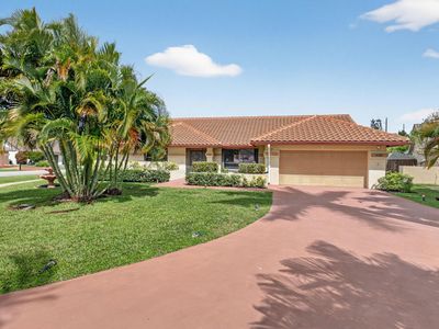 9362 Laurel Green Drive