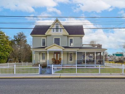 4420 Main St