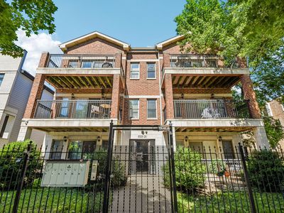 6526 S Kimbark Ave #2S
