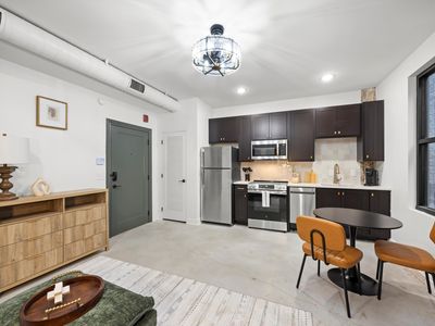 117 E 7th St #511-D