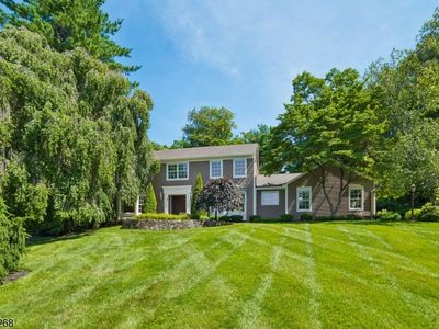 16 Pender Hill Rd