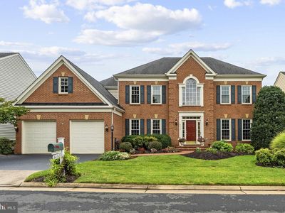 6032 Erinblair Loop