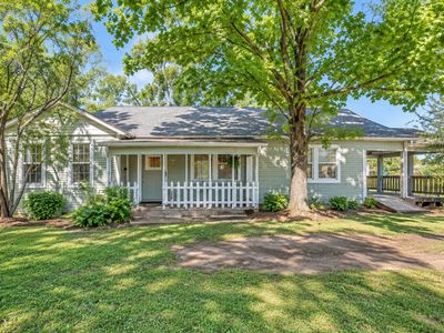 Property at 708 E Pine St, Edgewood, TX