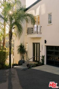 2591 Leicester Dr