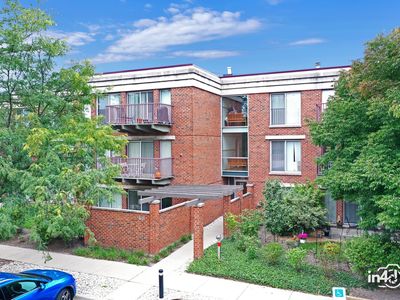 411 Kelburn Rd APT 121