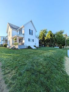 303 Maple St SW