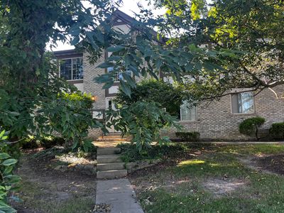 529 E 9th St #2