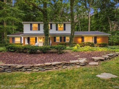 Property at 9359 Ivanhoe Dr, Plymouth, MI