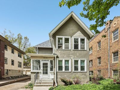 3432 Girard Ave S