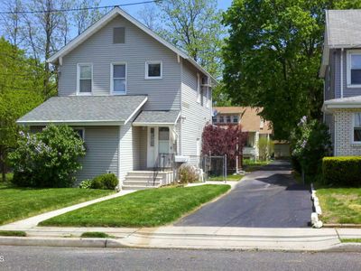 25 Oakwood Avenue