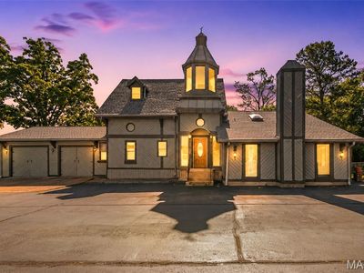 418 Oak Tree Dr