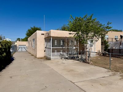 821 Ortiz Dr SE