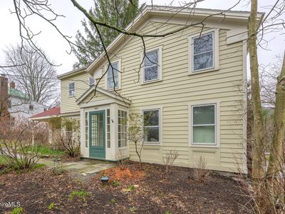 841 Route 203
