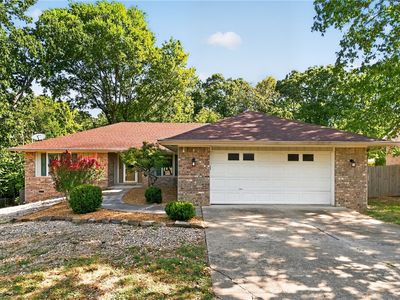 4 Dinton Cir