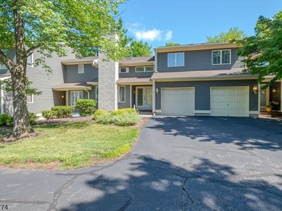 9 Mission Hills Rd