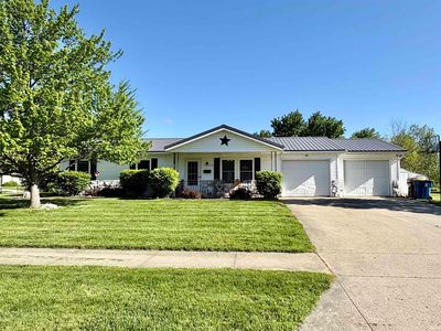 Property at 1323 Sunnyglenn Ct, Bluffton, IN