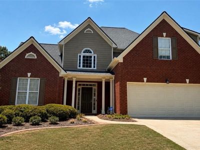 207 Woodview Ln