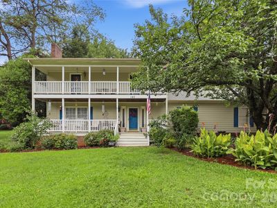 140 Eastwood Dr