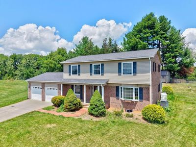 1270 Crestview Dr