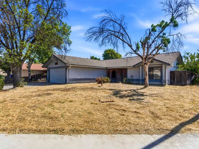 166 N Lyndsay Way