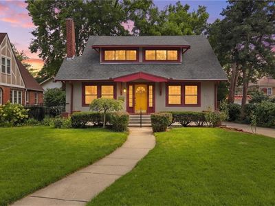 1315 W 50th Ter