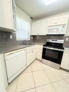 9660 Sunrise Lakes Blvd APT 202