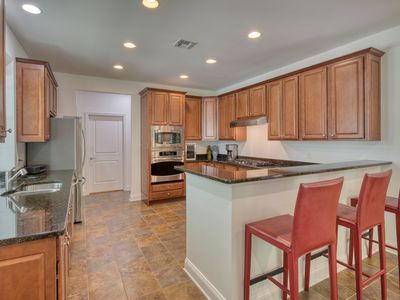 171 Jonathan Ln