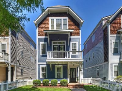 1916 Lela Ave