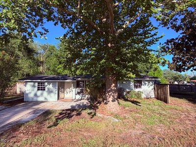 405 W CLERMONT Drive