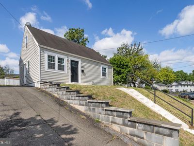 Property at 285 Manassas Dr, Manassas Park, VA
