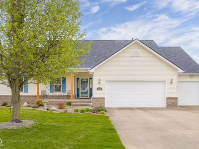 6115 E Prairie Stream Way