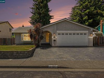 3421 Astoria Cir