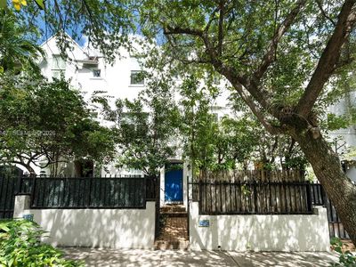 3021 Virginia St #11
