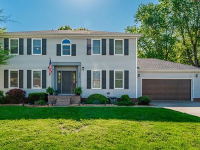 1209 Lafayette Close