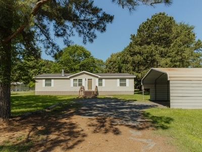 135 Princeton Ln E