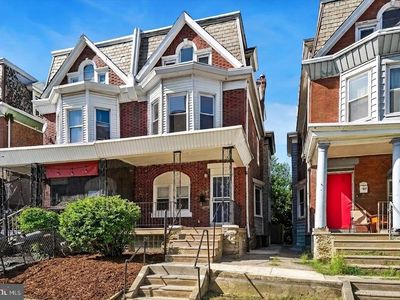 909 Lindley Ave