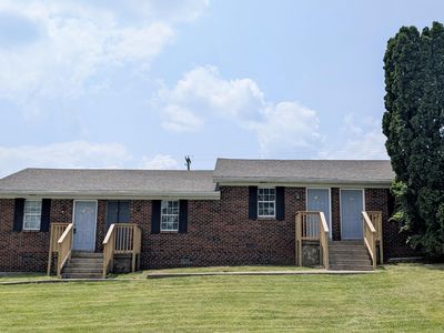 166-172 Centennial Ave