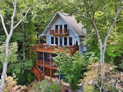 676 Alpine Dr