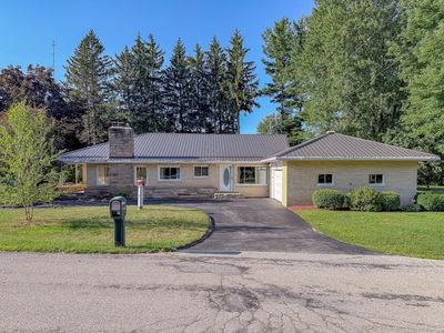 3999 N Castor Rd