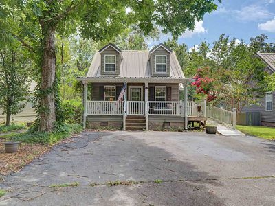 26 Betty Blvd
