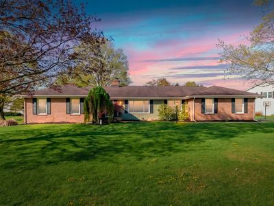 4879 Battenkill Dr