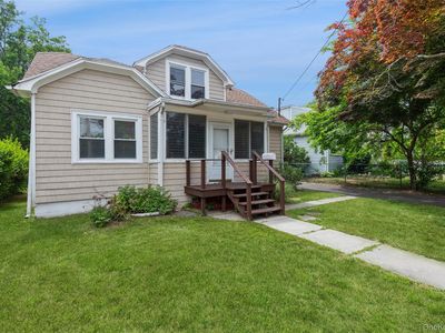 23 S Summit Avenue